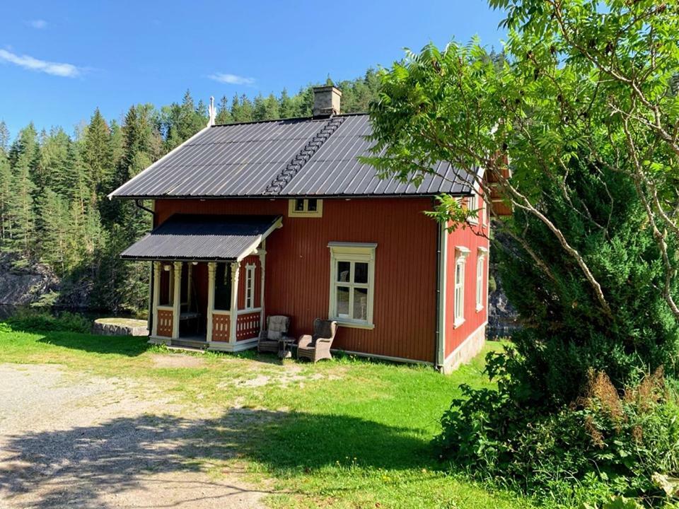 Vrangfoss Slusevokterbolig Hotel Funnemark Exterior photo